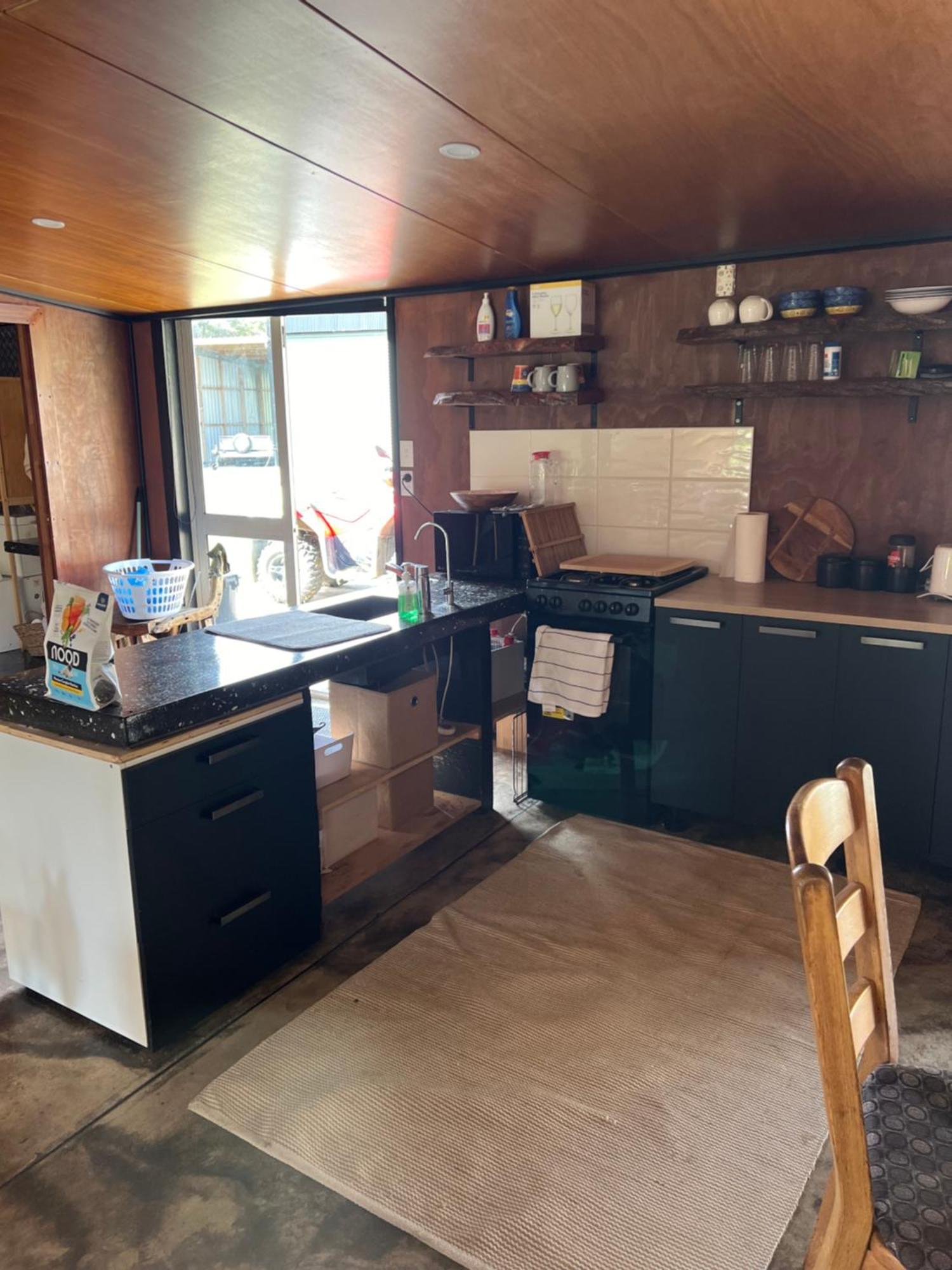 Self Contained Open Shed Space Wainui  Ngoại thất bức ảnh